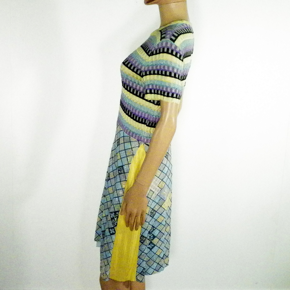 Voir photo 2 de Robe Vintage Bleue BAZAR DE CHRISTIAN LACROIX T XL. Robe Vintage Bleue BAZAR DE CHRISTIAN LACROIX T XL. Bon état - Vue 2 -